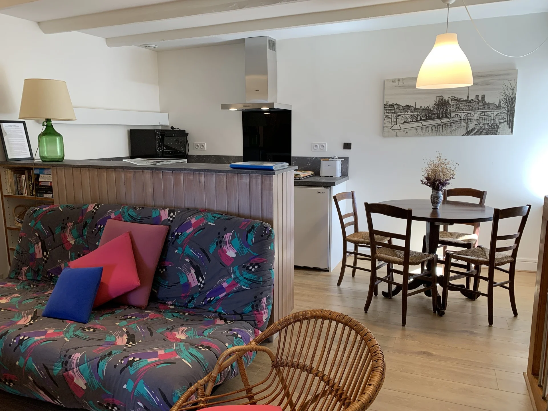 Kitchen and Eating Nook